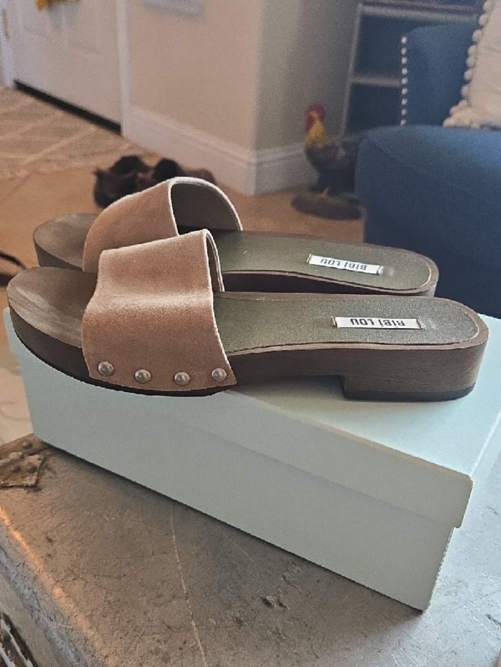 BIBI LOU Women's Suede Slide Sandals in Tan SZ40 - Picture 3 of 8